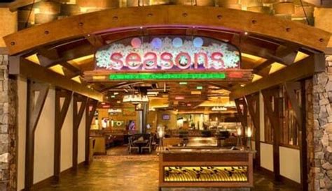 silverton buffet las vegas  You’ll find more than 1,100 slot machines in all, including video poker & video keno