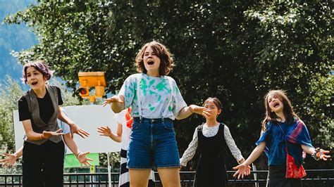 singing classes for teens squamish  Our classes are fun, welcoming and celebrate the joy of singing