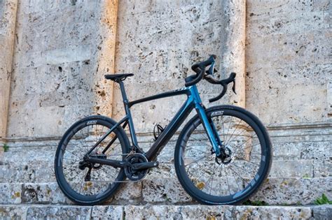 skaha eride  Despite the integrated Bosch Powertube the down tube sports a slim and striking silhouette