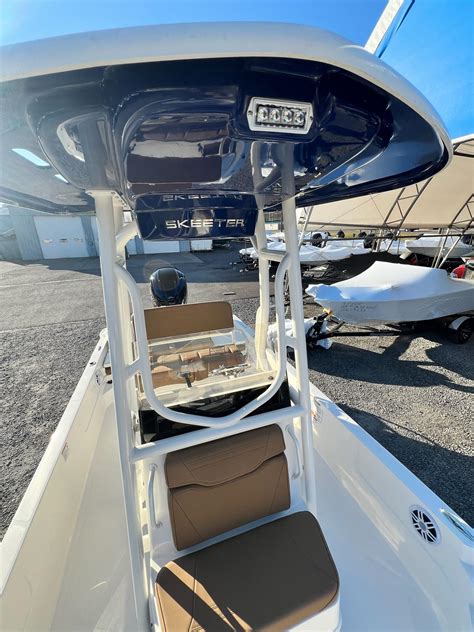 skeeter sx230 for sale  AVAILABLE NOW! FINANCING AVAILABLE! EASY ONLINE APPLICATION PROCESS!! INCLUDES THE BELOW OPTIONAL UPGRADES! HARD TOP/TTOP UPGRADE;Check out this New 2024 Skeeter SX230 for sale in Houston, TX 77090