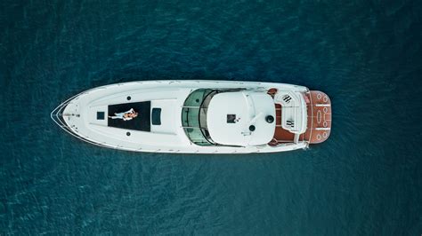 skyfall yacht rental  Book fully staffed and luxury villas in Montego