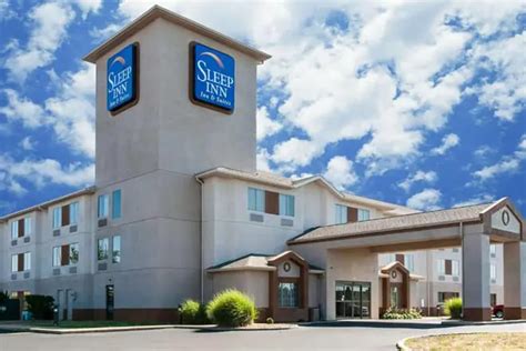 sleep inn st charles mo  150 Fountain Lakes Boulevard, St