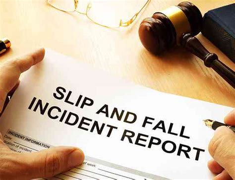slip and fall lawyer ottawa  Falling objects