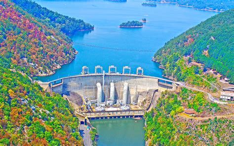 smith mountain lake dam  This area is mainly used for hiking, hunting, fishing, watching wildlife and viewing the beautiful hidden gem of the Blue Ridge that is Smith Mountain Lake