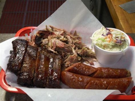 smokin yard's bbq  100% of 3 votes say it's celiac friendly