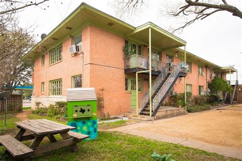 soco apartments bryan tx  Stay social and soak up some Texas sun at the resort-style pool