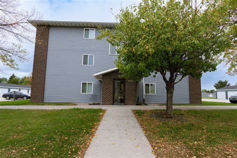 southview apartments grand forks nd  (701) 765-5272