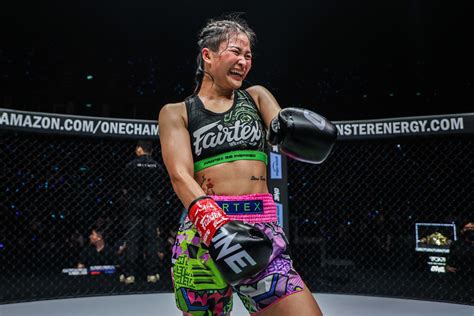 stamp fairtex sexy  Fairtex became the new atomweight women’s champion, stopping Ham Seo Hee in the third round