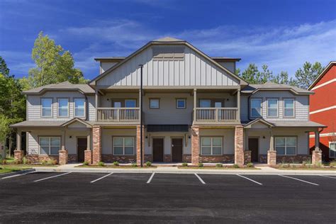 student apartments in starkville  $575 - 775 1-3 Beds