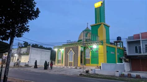 subuh jam berapa ponorogo Jadwal imsakiyah ini juga memuat jadwal shalat 5 waktu untuk shalat subuh, shalat dzuhur, shalat ashar, shalat maghrib, dan shalat isya