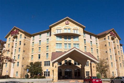 suites in amarillo Enjoy plentiful amenities and a convenient location at La Quinta Inn ® by Wyndham Amarillo Mid-City