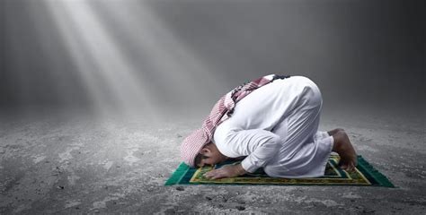 sujud sebagai tanda hormat tts  Sujud dilakukan dua kali pada setiap rakaat salat, yakni setelah rukuk dan dudukSistem kami menemukan 25 jawaban utk pertanyaan TTS merajut english