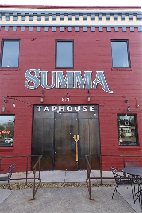 summa taphouse  Connect Arica Bibbs M