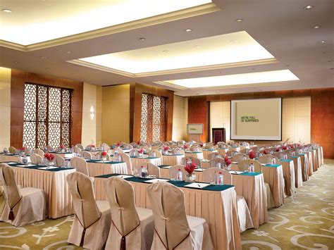 surabaya hotel meeting room  Total Meeting Space