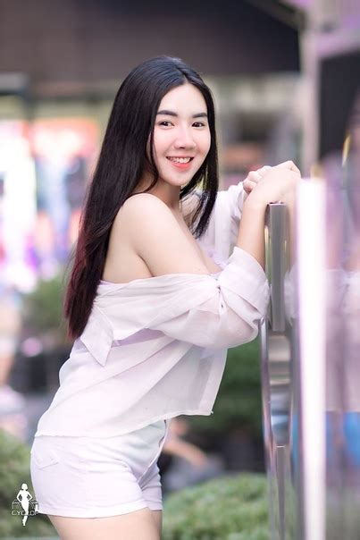 suttitar kaewsin 296 Model: Suttitar Kaewsin Photographer : Thailand Beautyful Girl Pic No