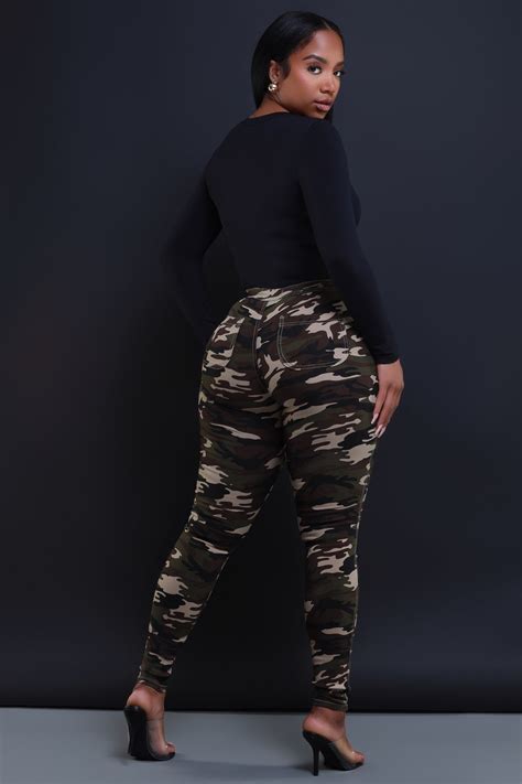 swank a posh promo code  Walk Away Cropped Jogger Set - Olive