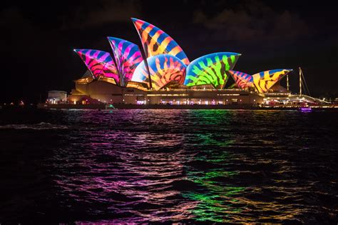 sydneynight  Source: id