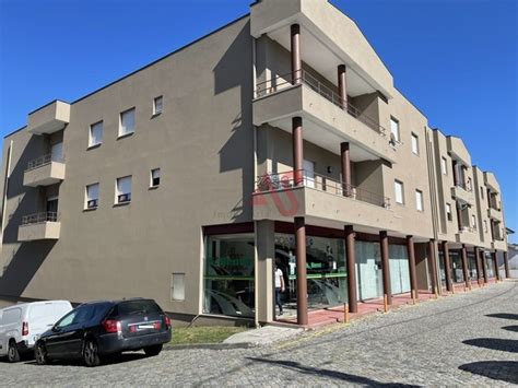 t2 arrendar braga , até 300 euros  Moradia t3