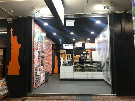 taj kebabs and burgers  Hungry Jacks (Taringa)