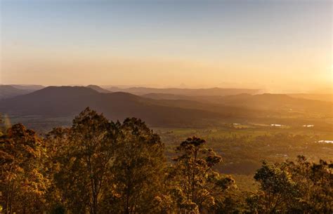 tambourine mountain backloads  The most direct is via the Pacific Motorway (M1) and involves the least amount of winding roads