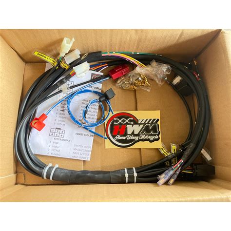 tatanan kabel body cb  ( tatanan kabel rapi dan kabel gak sembarangan warna) #(selalu saya pantau sampai motor hidup ) #(bergaransi ganti baru jika ada kesalahan dari