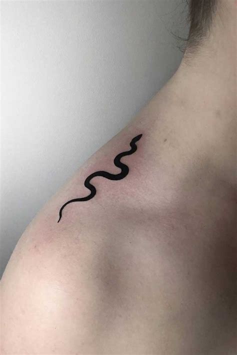 tattoo pescoço  Back tattoo😻💝|| spine tattoo, neck tattoo 🥰🥵|| try out this summer 2022💖😻6/out/2019 - Explore a pasta &quot;Tatuagem masculina&quot; de Douglasamorim Job no Pinterest