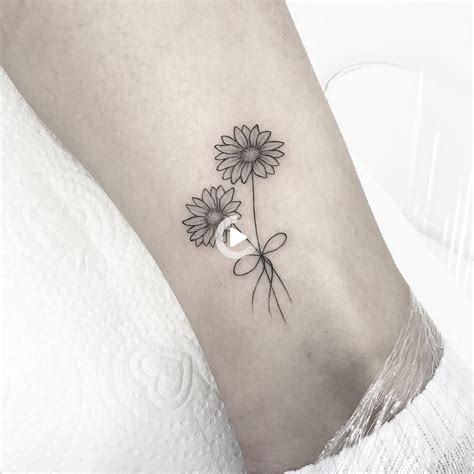 tatuagem da patinha margarida 