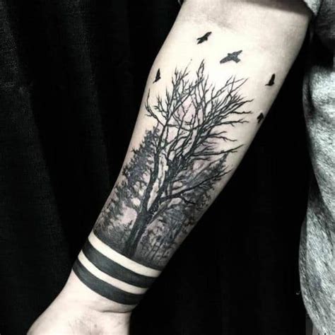 tatuagem floresta negra significado Aprender sobre 92+ imagem tatuagem lobo solitario significado