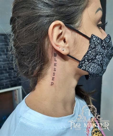tatuagem no pescoço feminina  Ideias De Tatuagens