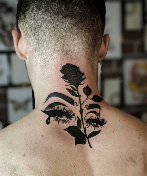 tatuagem para pescoço masculino  MiejskiFolklor Tattoo e Piercing