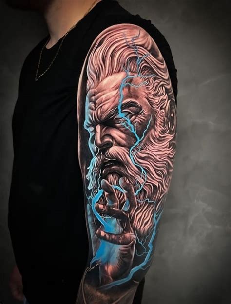 tatuagem zeus antebraço Tatuagem Zeus no antebraço