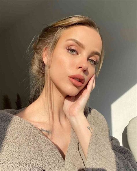 taylor brumann leak  With her stunning blonde hair, piercing blue eyes, and statuesque figure, it’s no wonder she has become an Instagram sensation with over 1 million followers