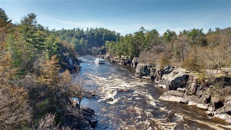 taylors falls hotels  Coming from out of town? Get a discounted rate on
