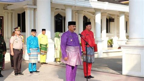 teluk belango jambi  Peta Geologi Interpretasi Citra Inderaan Jauh Lembar Teluk Belango, Jambi Skala: 1:50