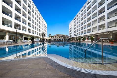 tenerife columbus aparthotel  See 2,037 traveler reviews, 1,858 candid photos, and great deals for Kn Columbus Aparthotel, ranked #36 of 62 hotels in Playa de las Americas and rated 3