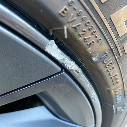 tesla y rim repair The Curb Rash Repair Kit contains a 1/2 oz / 15 ml bottle of touch-up paint color-matched to the 19-inch or 20-inch Tesla Model 3 Silver Stiletto wheel