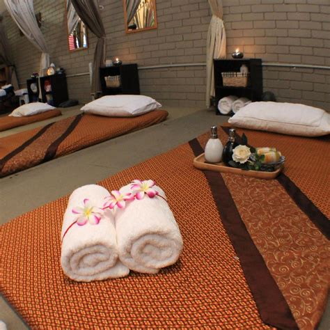 thai massage broadbeach  Foot Reflexology, Aromatherapy Massage, Neck Massage, Head Massage, Back Massage