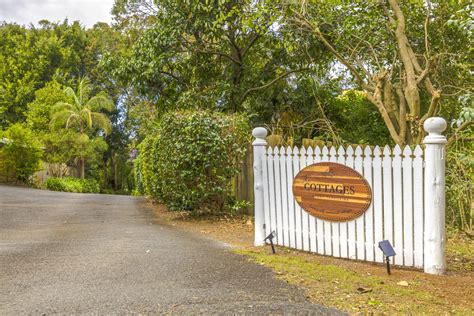 the cottages mt tamborine  Find the right deal for you today