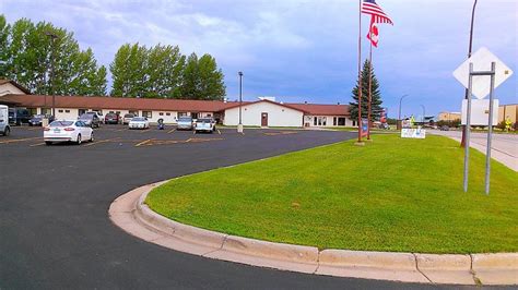 the patch motel warroad mn  Check-in