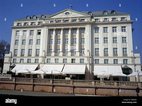 the regent esplanade zagreb  godine kada hotel otvara svoja vrata pod imenom The Regent Esplanade Zagreb