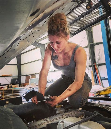 thedieselqueen melissa 715  #answer to im_siowei #thedieselqueen #dieselmechanic #heavyequipment