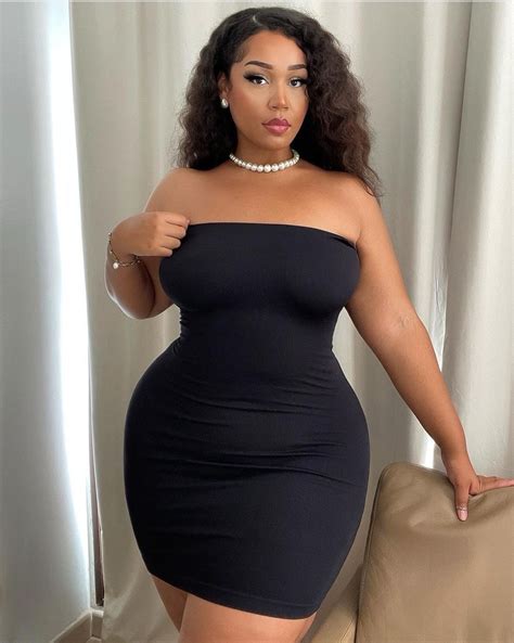 thicksexyasswomen2021  1