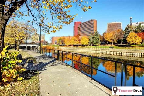 things to do in burlington ia The park surrounding the monument boasts beautiful landscapes of forests, rivers, tallgrass prairies, and can be explored on 14 miles of hiking trails that wind their way through the park