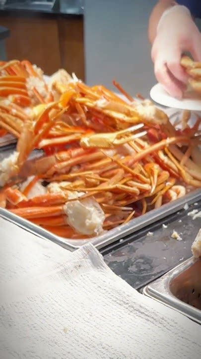 tioga downs crab legs  Place a steamer basket over the boiling water