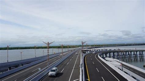 tol kalikangkung singkatan dari com - Kepolisian akan menerapkan skema rekayasa lalu lintas one way (satu arah) di Gerbang Tol Kalikangkung Km 414 hingga Tol Karawang Km 47 mulai Jumat, 6 Mei 2022 hingga Senin, 9 Mei 2022