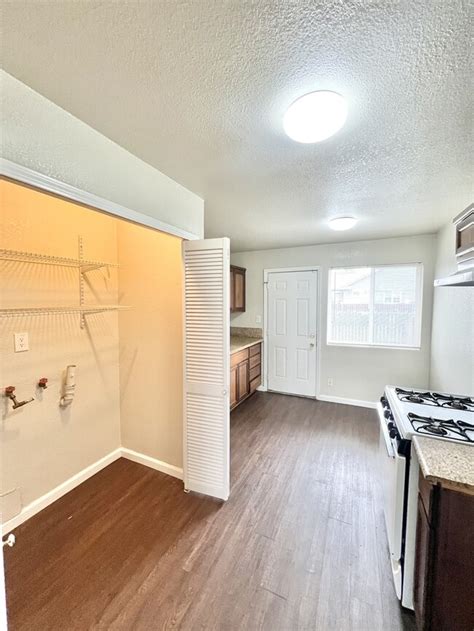 townhomes for rent in sacramento  $1,300+ Annadale Place