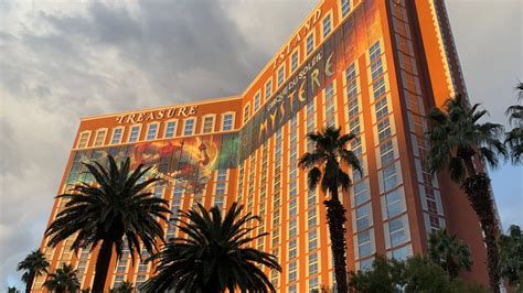 treasure island las vegas room amenities It includes 2,885 rooms and a 47,927 sq ft (4,452