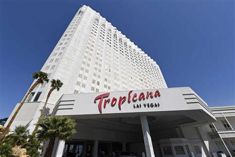 tropicana hotal  Our guests praise the clean rooms in our reviews