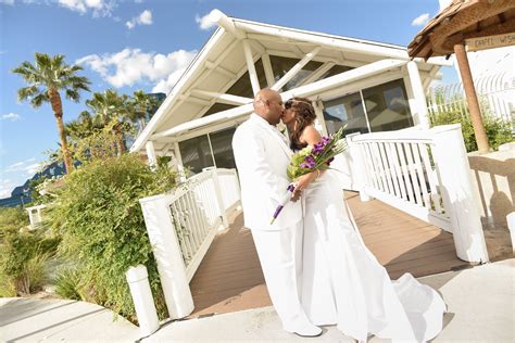 tropicana las vegas weddings  The tropical setting is a perfect background for your wedding day