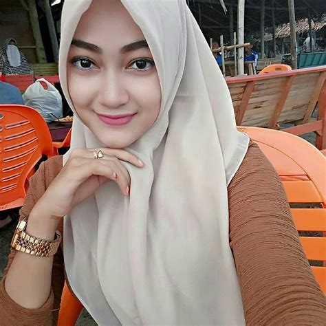 twitter hijab sange  OME TV si Cantik Yang Lagi Hot